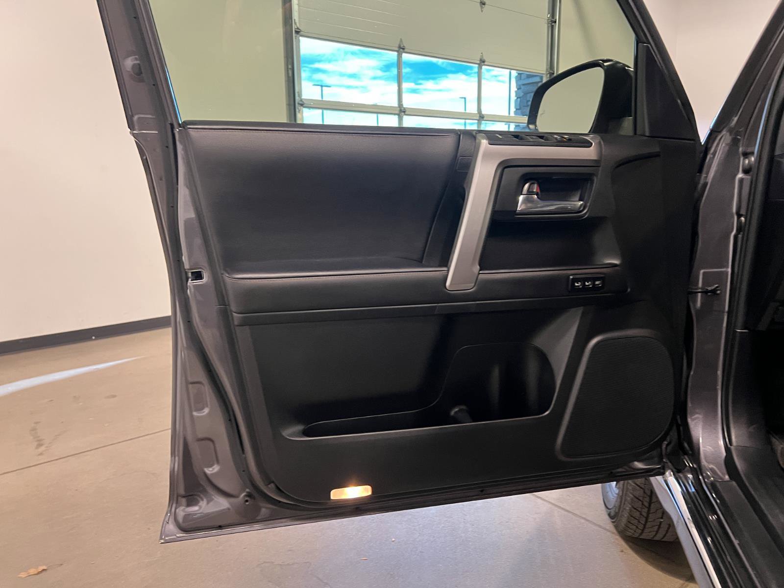 Used 2023 Toyota 4Runner Limited image 27