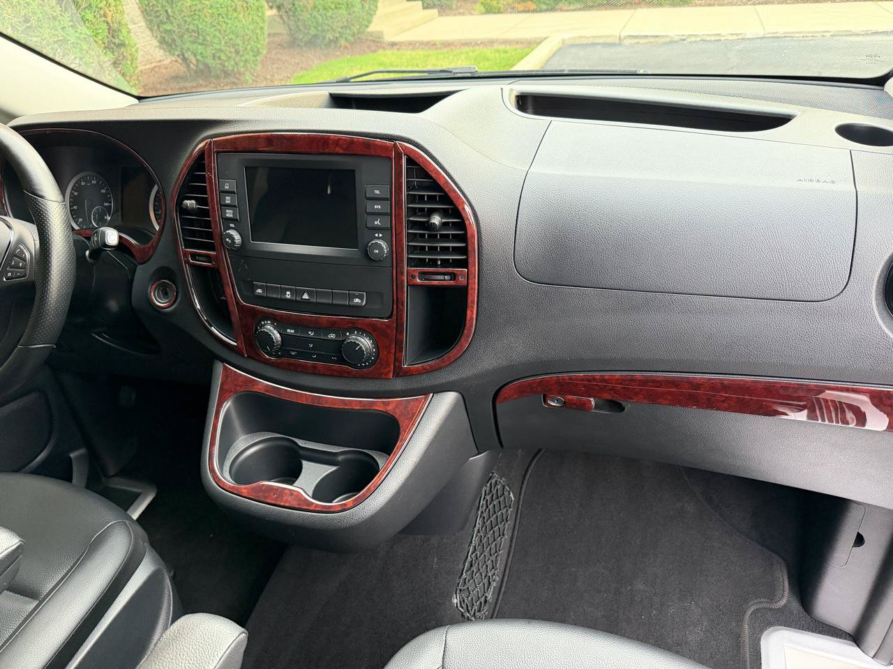 Used 2021 Mercedes-Benz Metris Passenger image 39