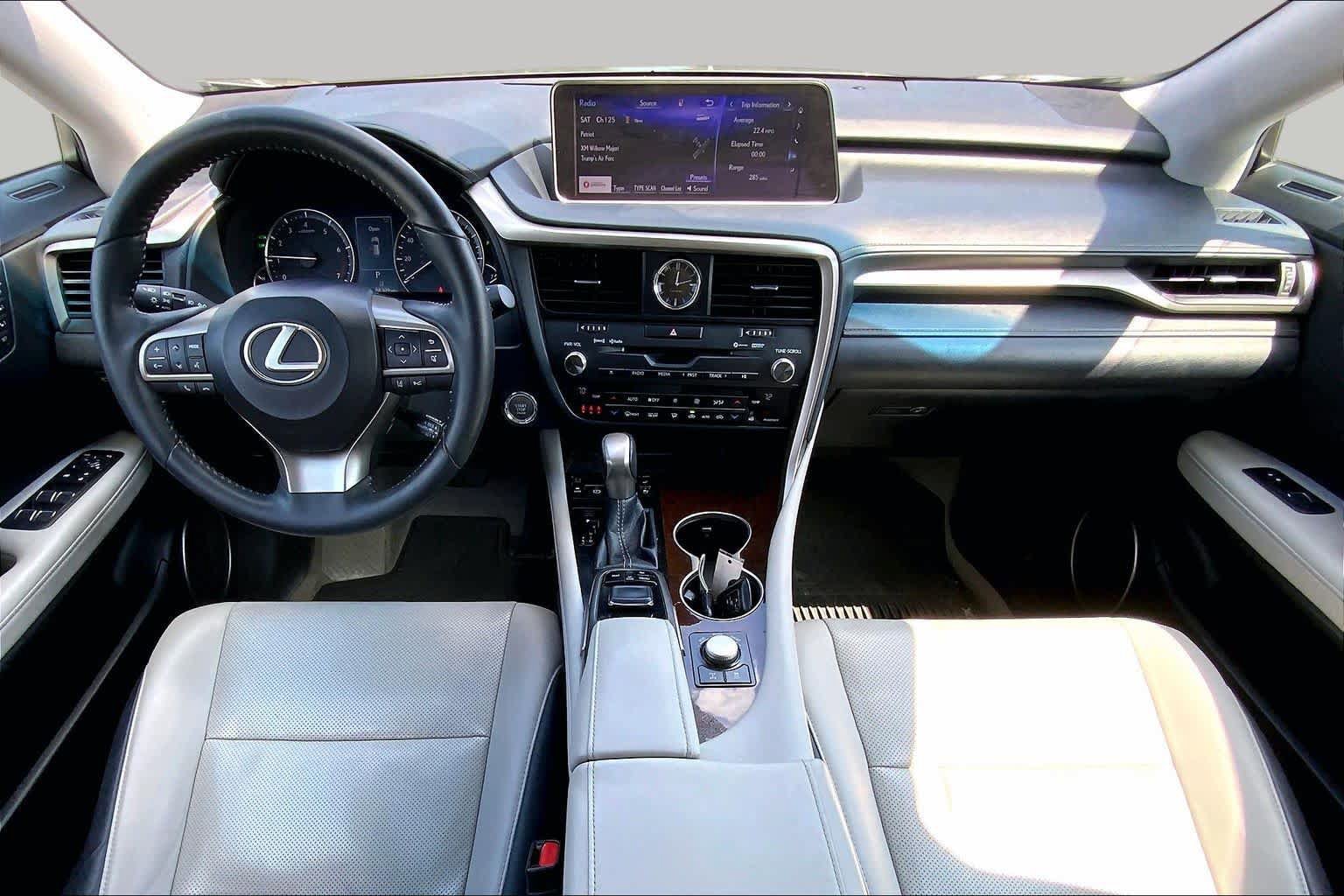 Used 2017 Lexus RX 350 AWD w/ Premium Package image 16