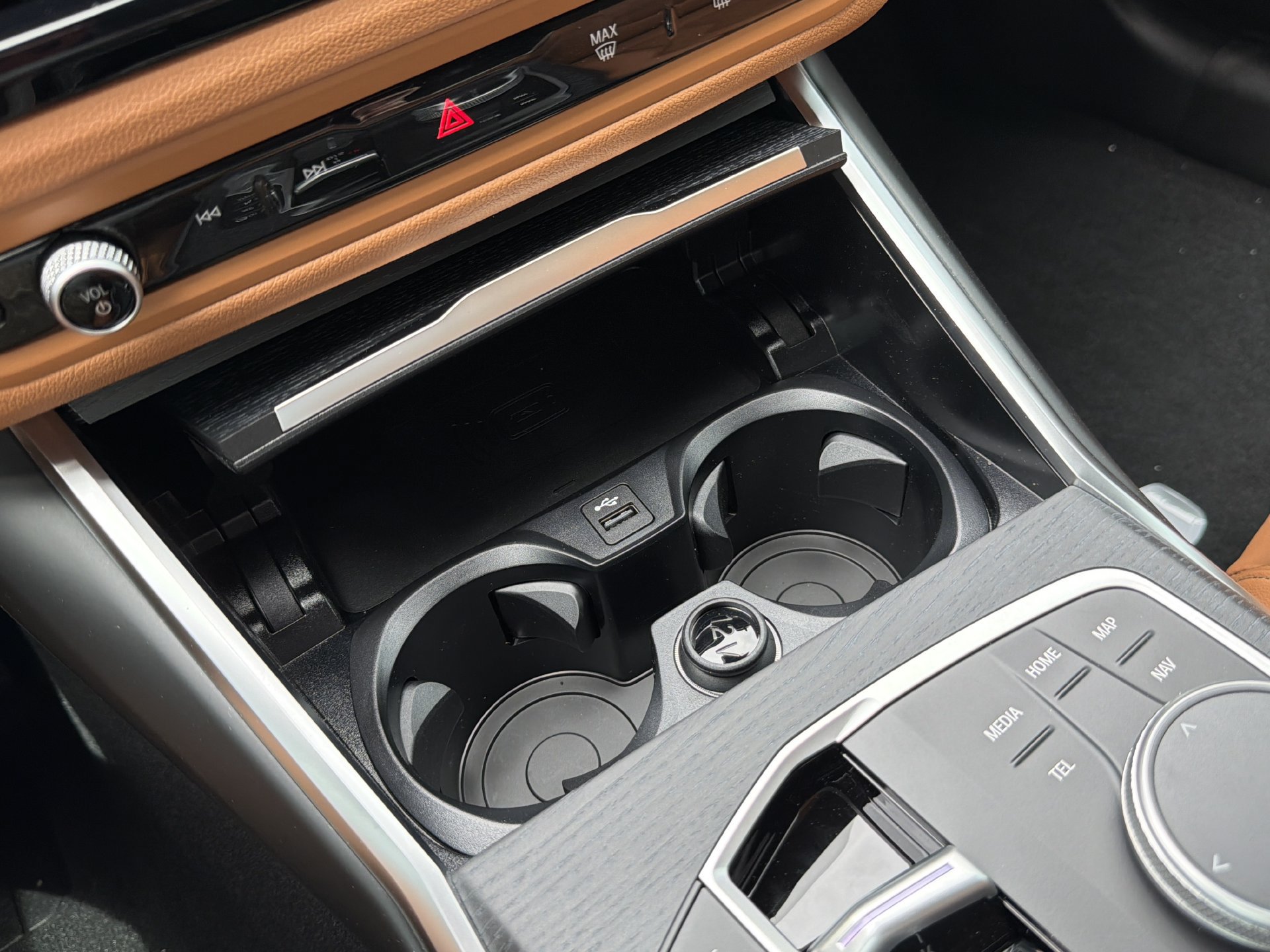 New 2026 BMW 330i Sedan w/ Convenience Package RWD image 34