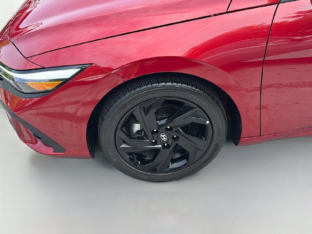 Certified 2026 Hyundai Elantra Sport FWD image 29