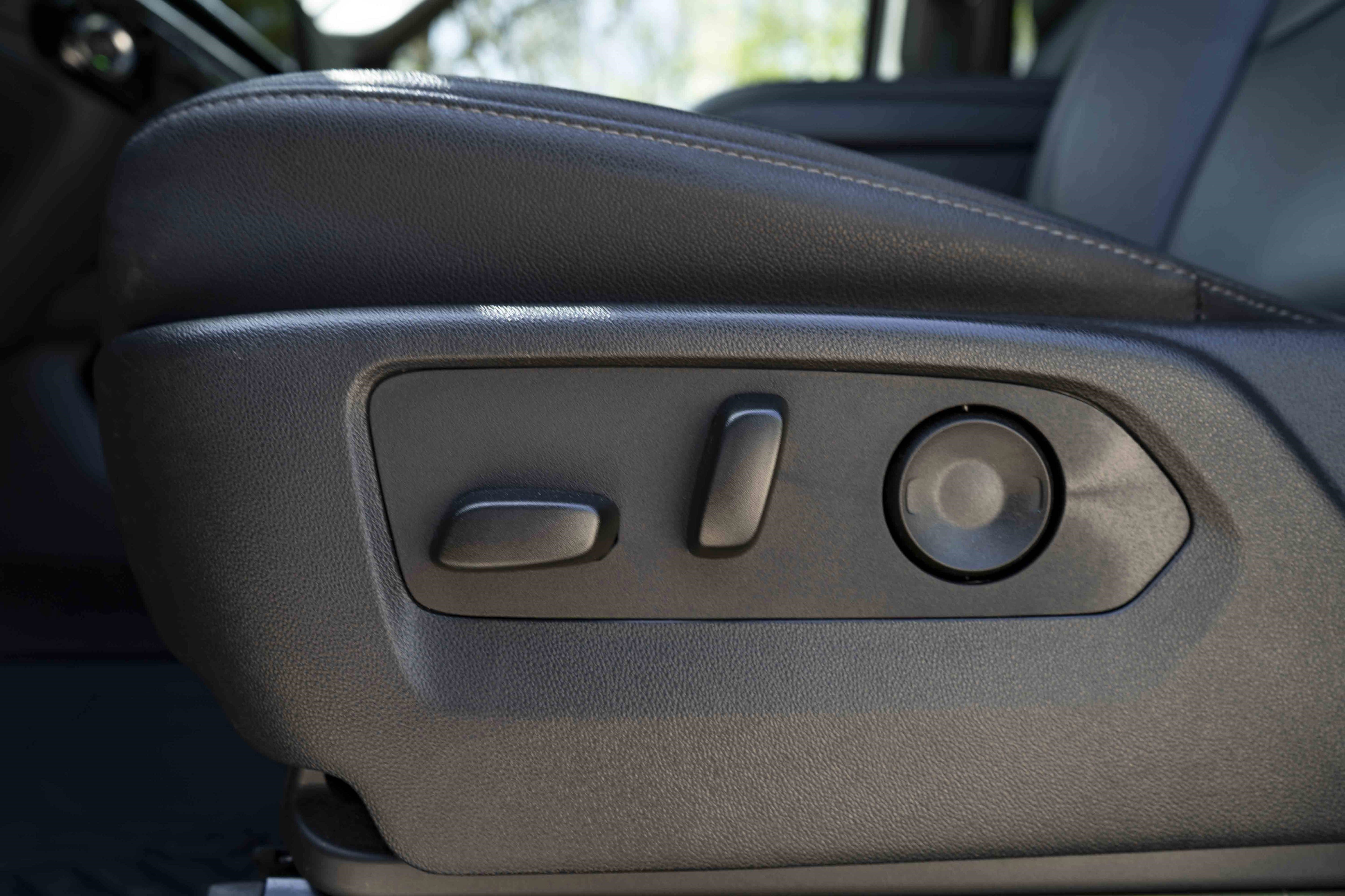 Used 2025 Chevrolet Silverado 1500 RST w/ LPO, Utility Wall Package image 45