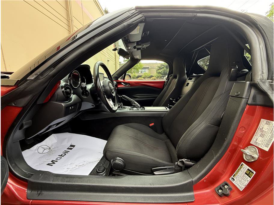 Used 2016 MAZDA MX-5 Miata Club w/ Brembo/BBS Package RWD image 16