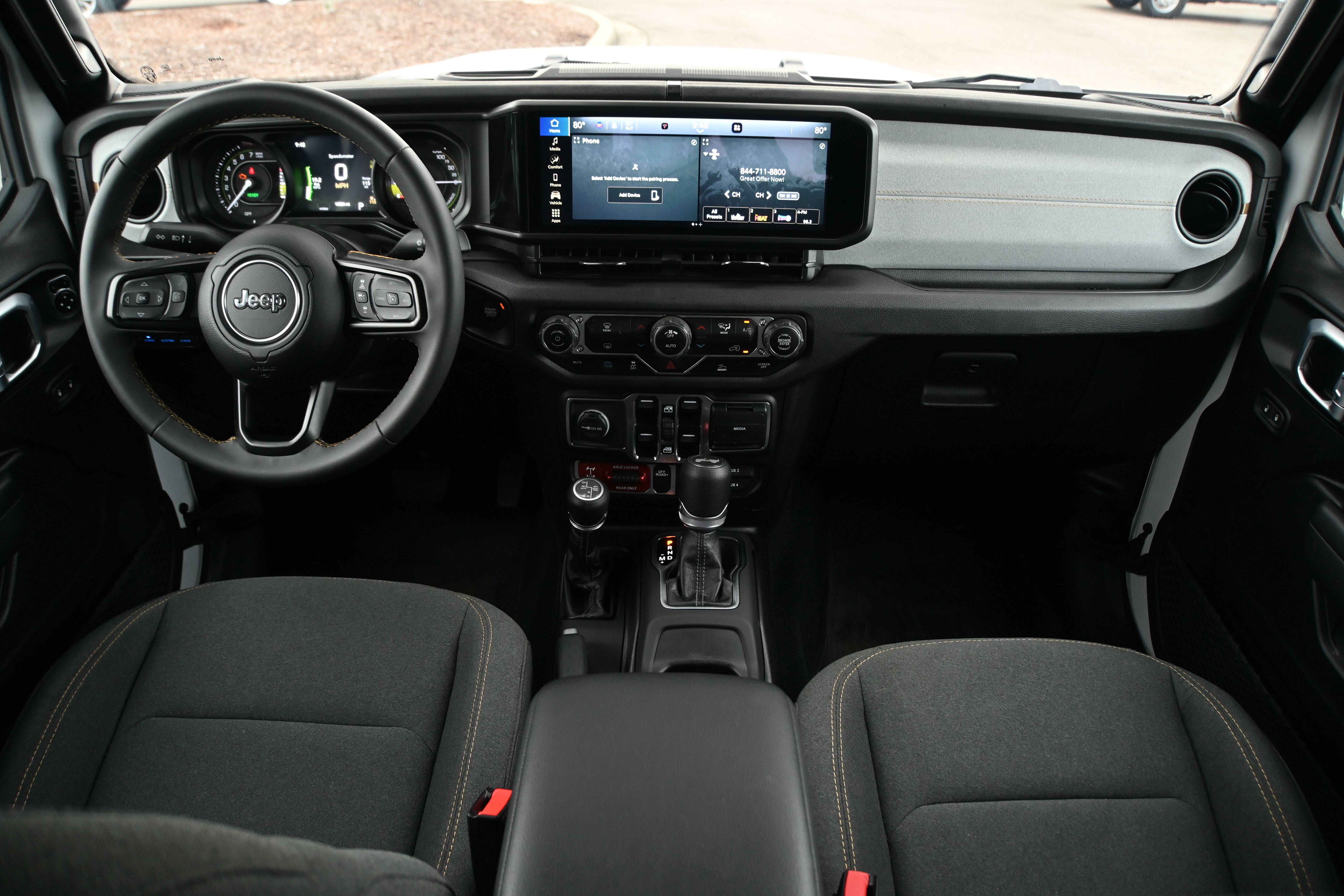 Used 2024 Jeep Wrangler Willys image 3