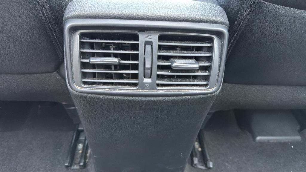 Used 2019 Nissan Rogue SL w/ Premium Package image 17