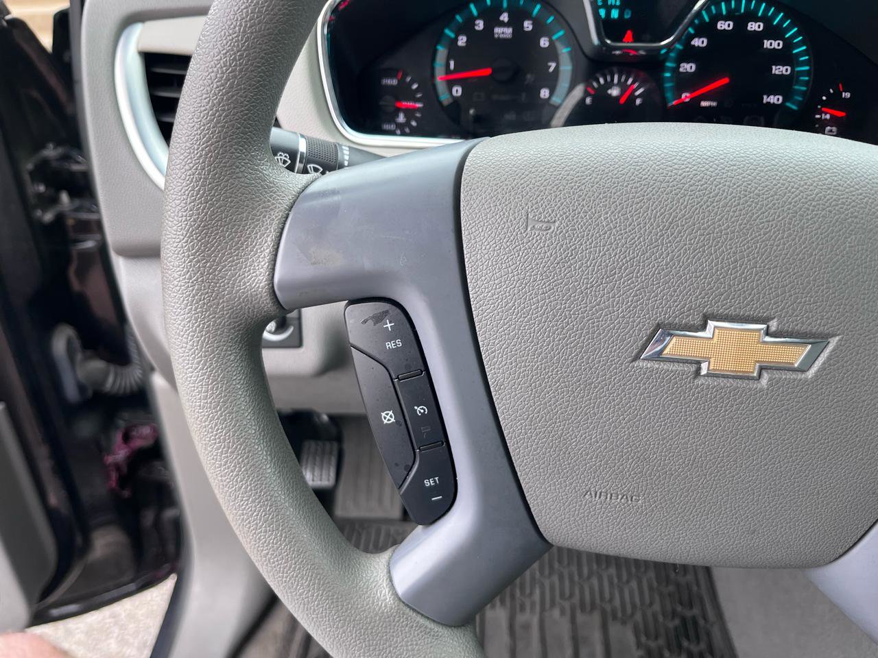 Used 2017 Chevrolet Traverse LS image 25