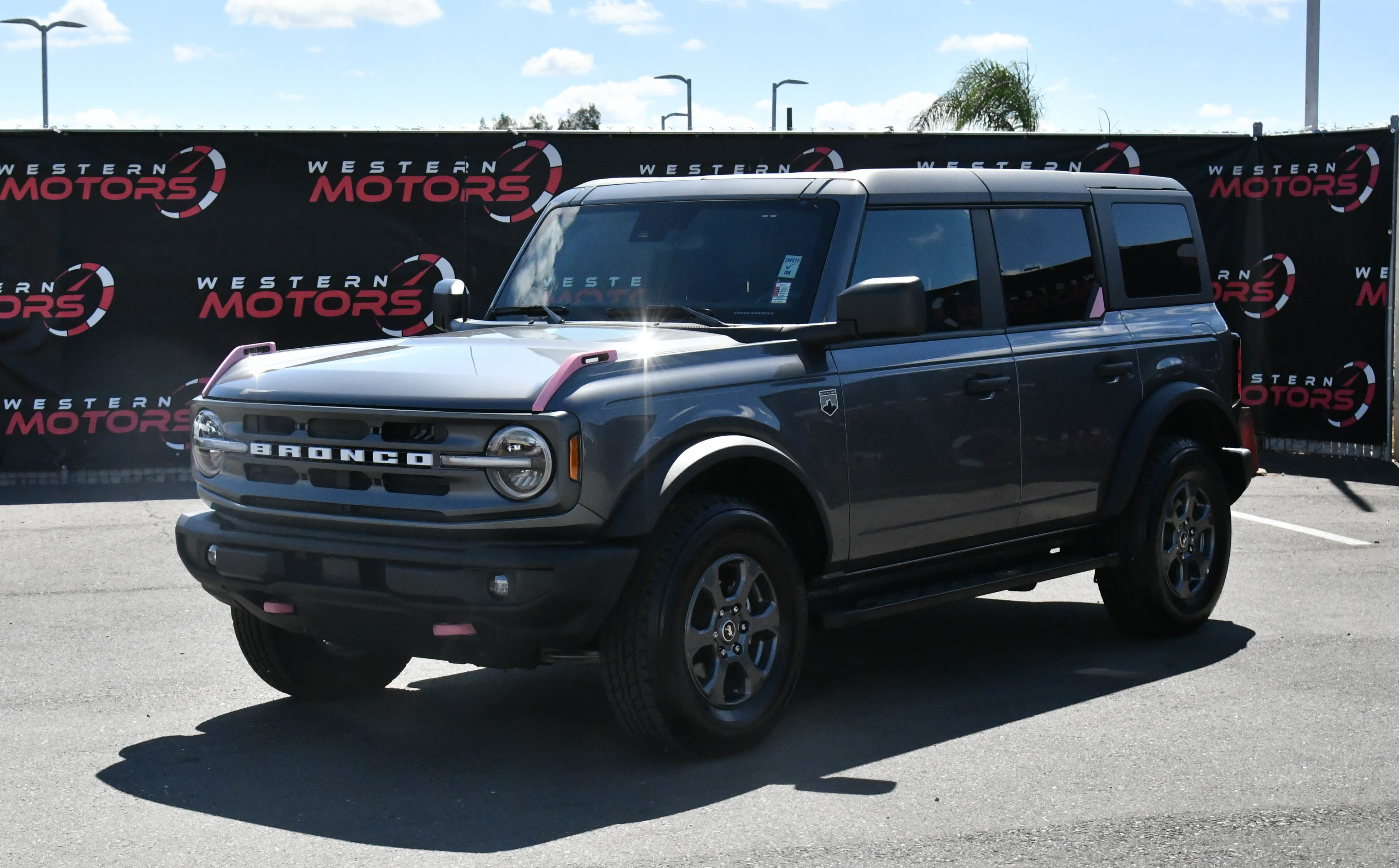 Used 2024 Ford Bronco Big Bend AWD/4WD image 3