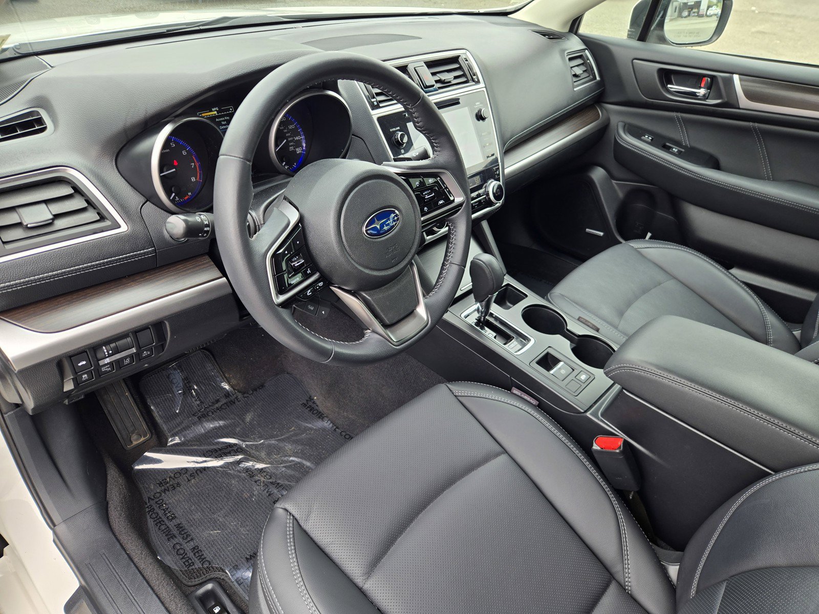 Used 2018 Subaru Legacy 3.6R Limited AWD/4WD image 10