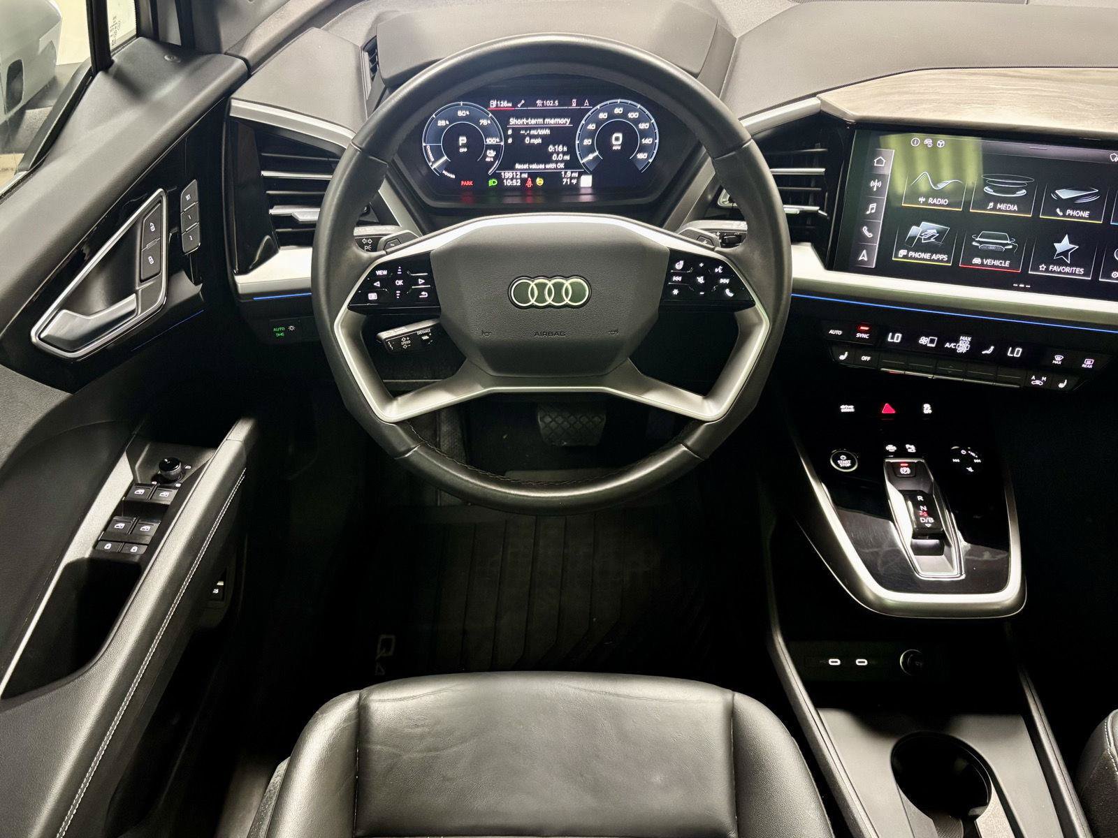 Used 2024 Audi Q4 e-tron Premium Plus w/ Premium Plus AWD/4WD image 2
