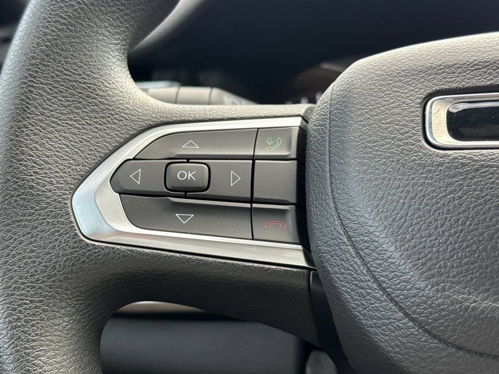 Used 2024 Jeep Compass Sport AWD/4WD image 28