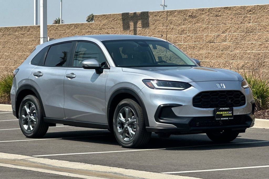 New 2026 Honda HR-V LX image 2