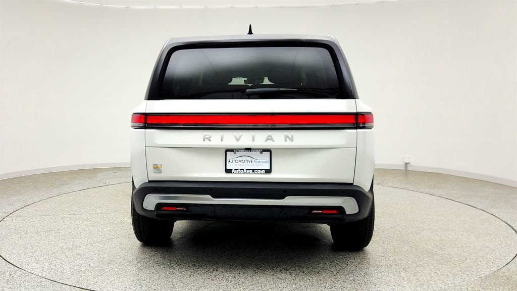 Used 2024 Rivian R1S Adventure AWD/4WD image 6