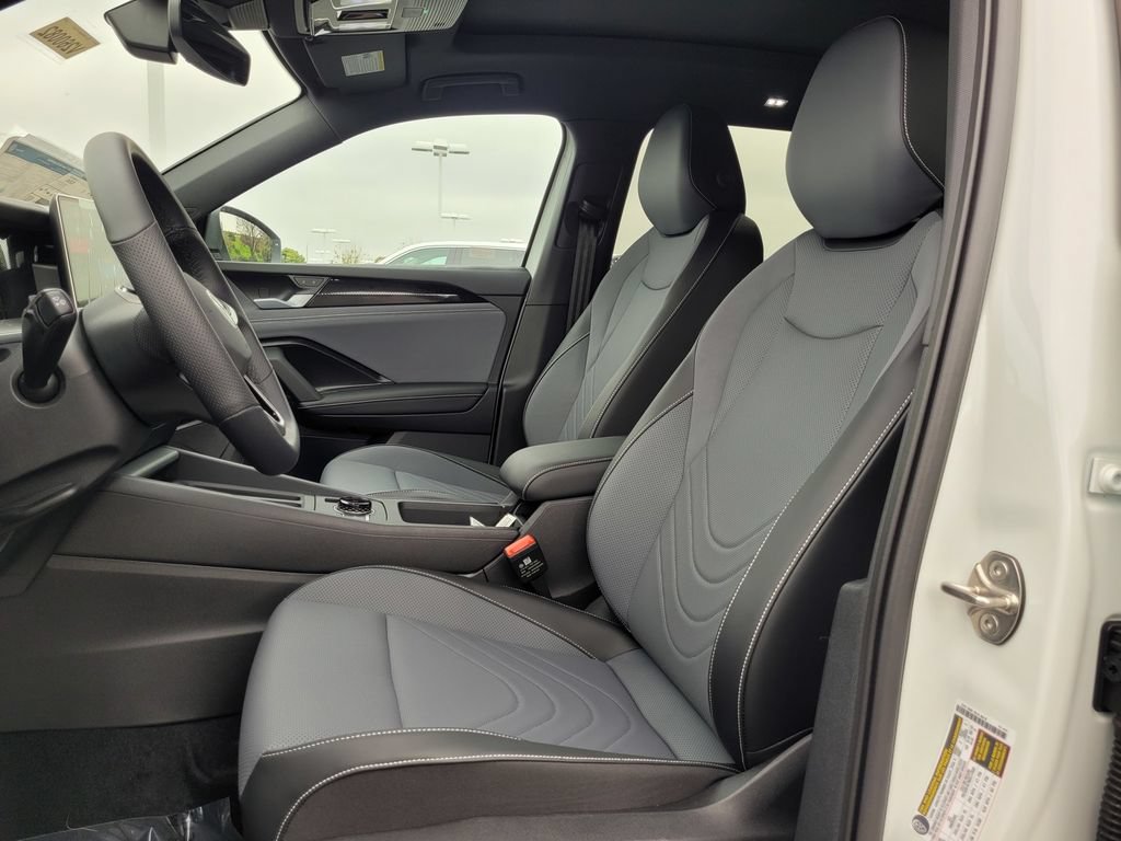 New 2026 Volkswagen Tiguan SE R-Line FWD image 11