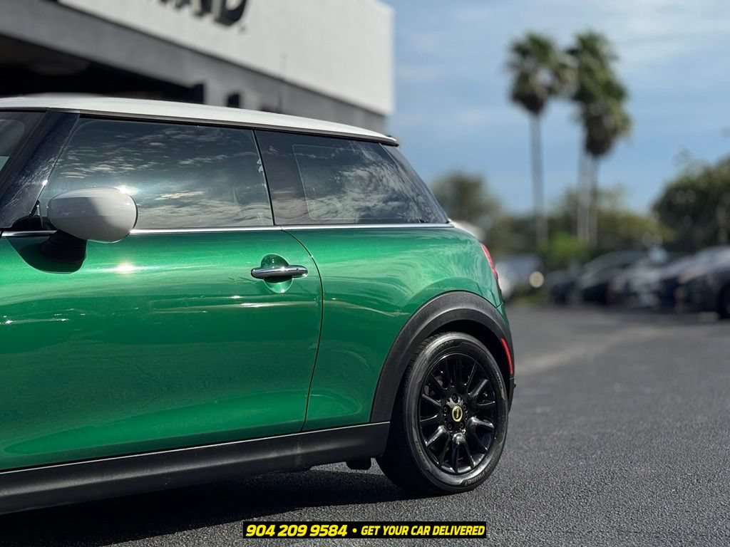 Used 2022 MINI Cooper SE w/ Driver Assistance Package FWD image 3