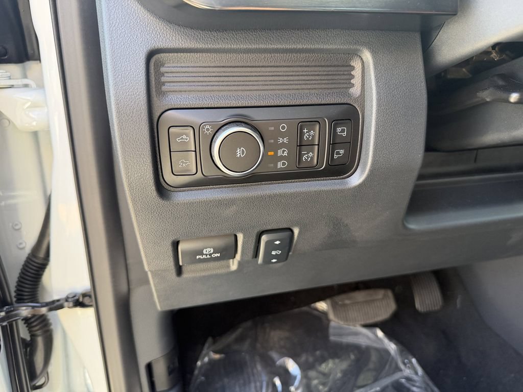 Used 2026 Ford F250 Lariat RWD image 29