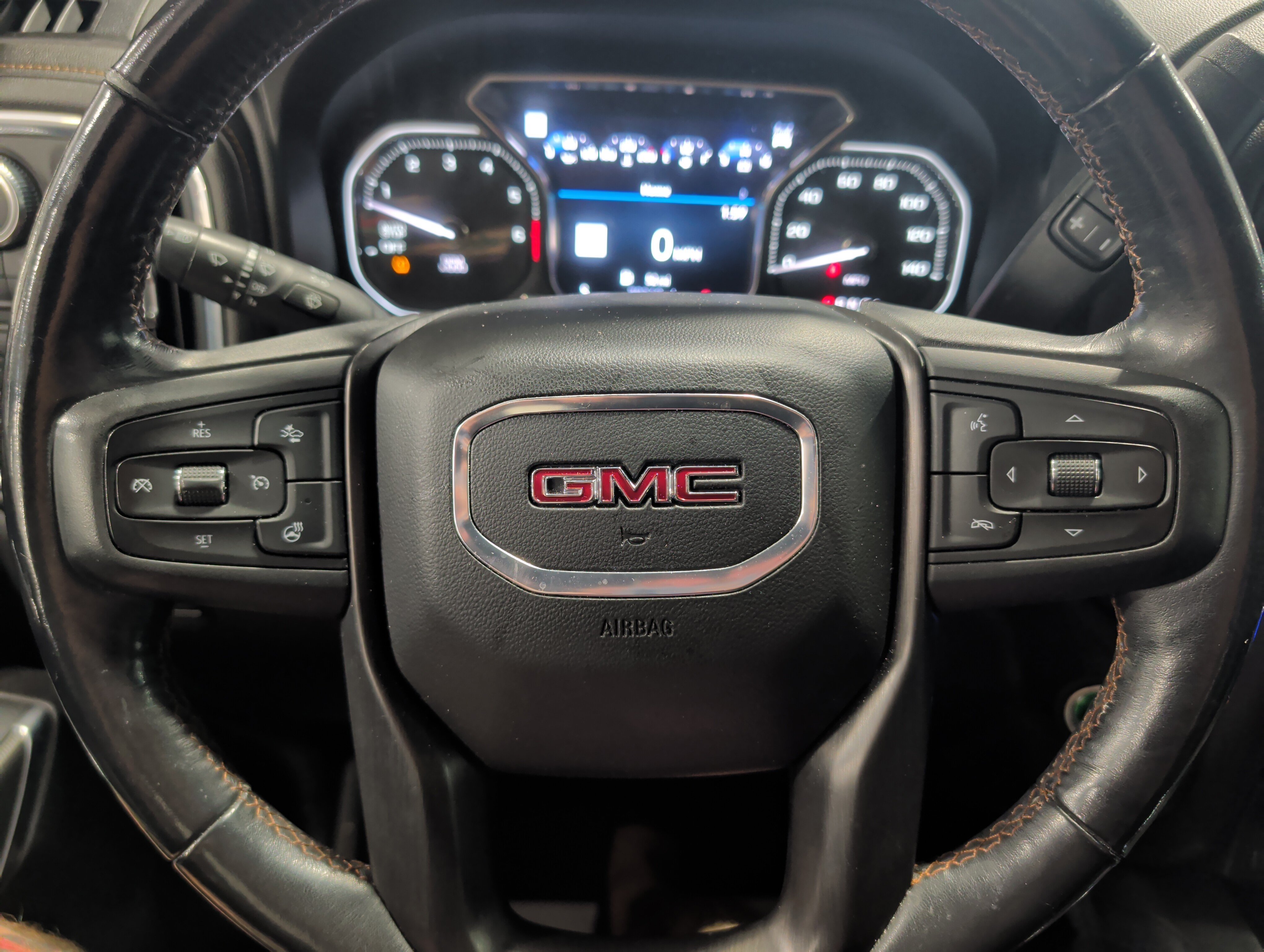 Used 2019 GMC Sierra 1500 AT4 w/ AT4 Premium Package AWD/4WD image 9