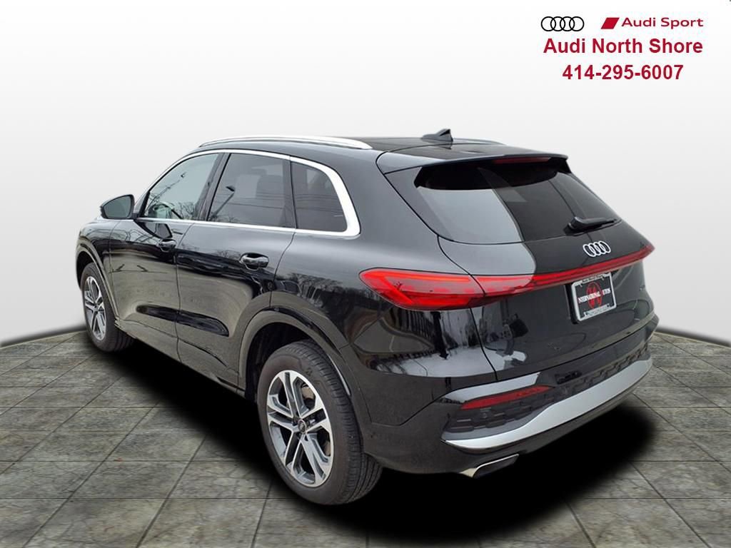 Used 2025 Audi Q5 Premium Plus w/ Premium Plus image 4