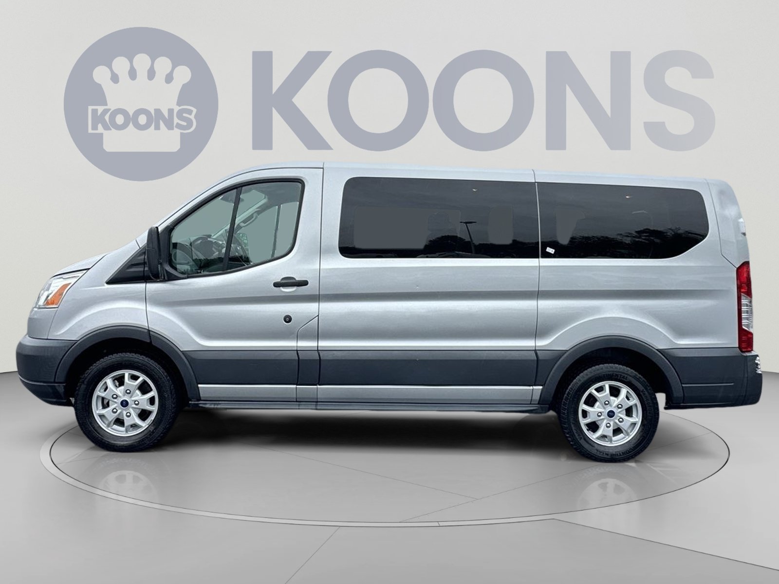 Used 2016 Ford Transit 150 XLT RWD image 7
