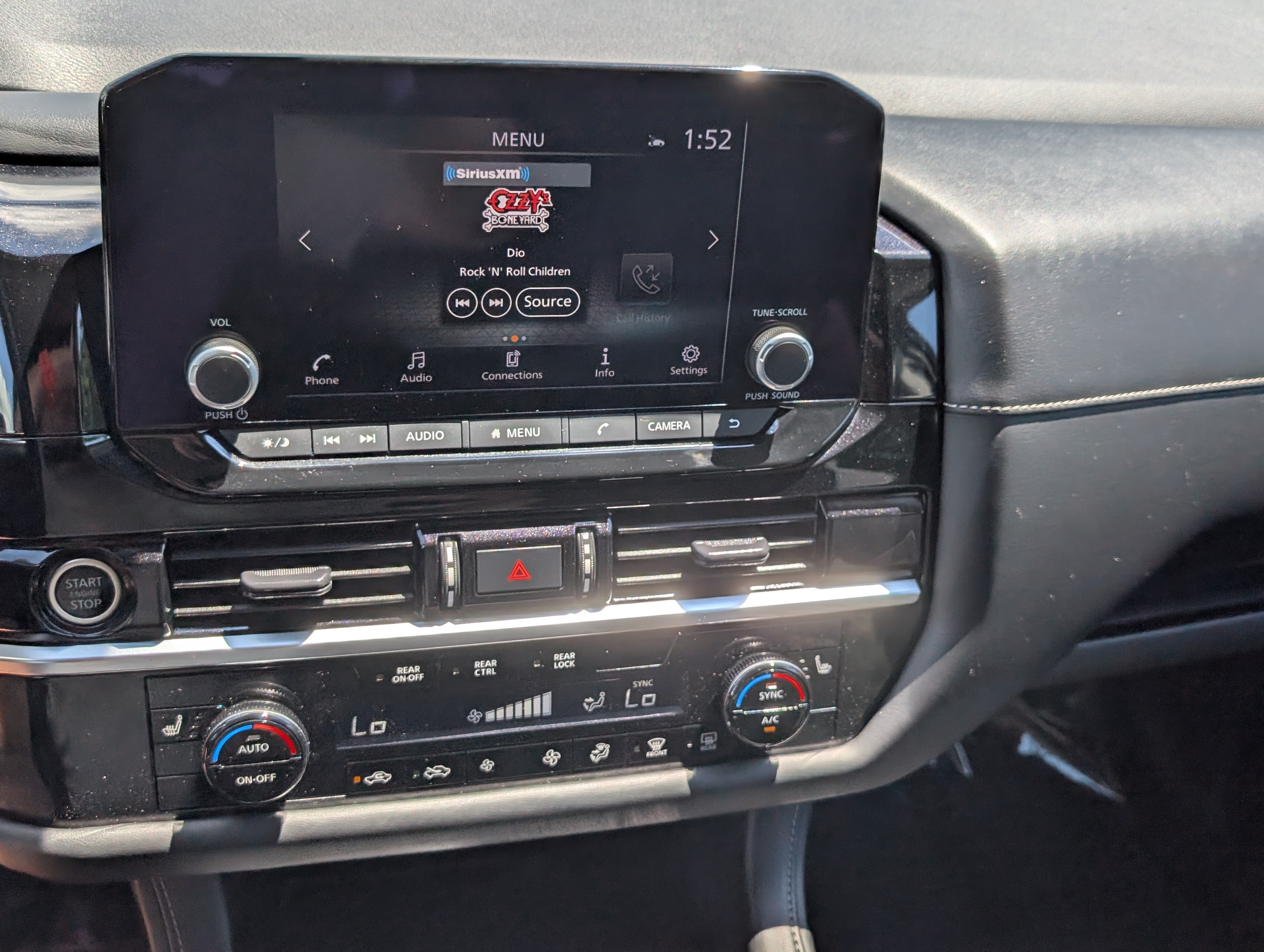 Used 2023 Nissan Pathfinder SV AWD/4WD image 29