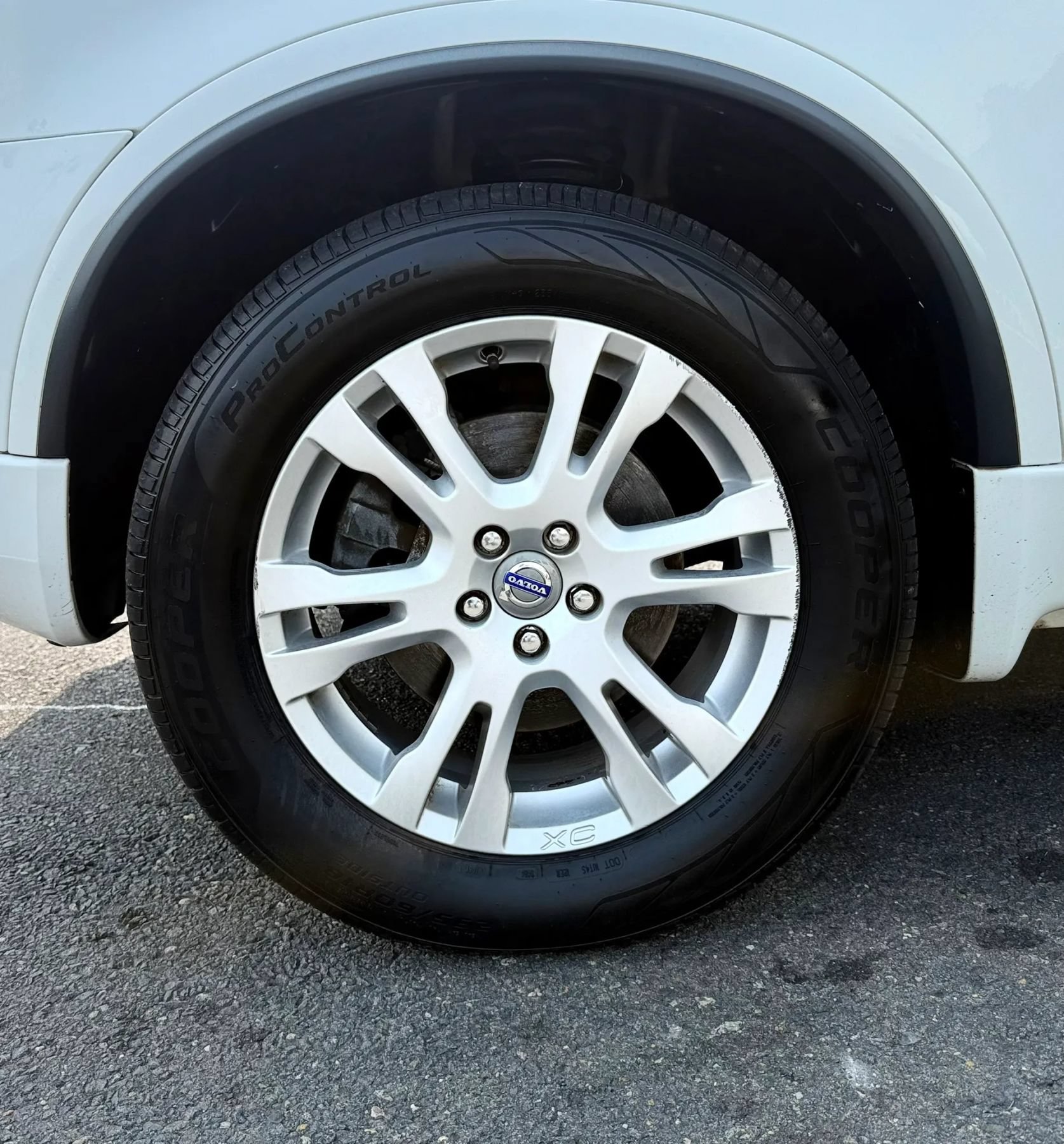 Used 2013 Volvo XC90 3.2 FWD image 47