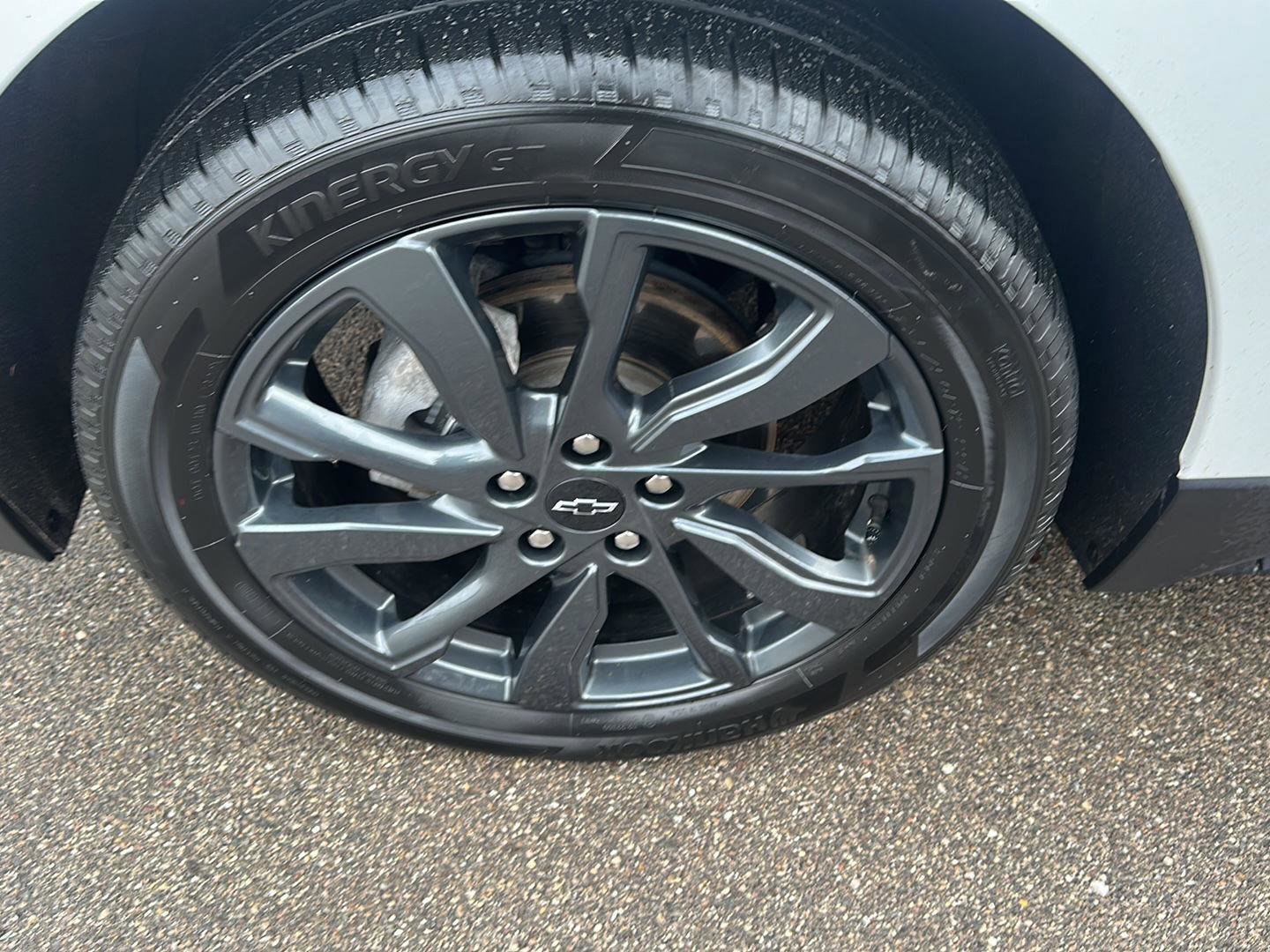 Certified 2022 Chevrolet Equinox RS image 2