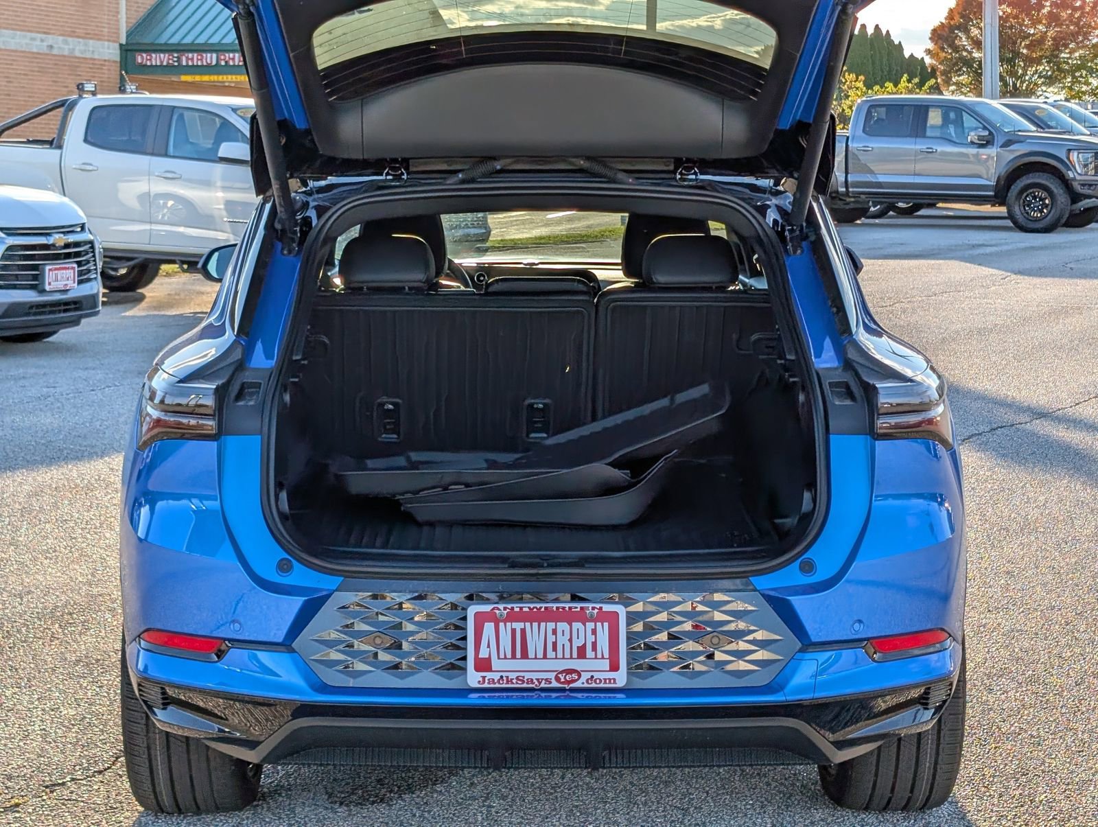 New 2026 Chevrolet Equinox EV RS image 11