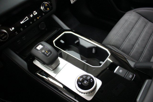 New 2026 Mitsubishi Outlander SE FWD image 13
