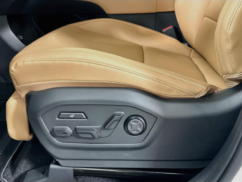 New 2027 Hyundai Santa Fe Calligraphy FWD image 20