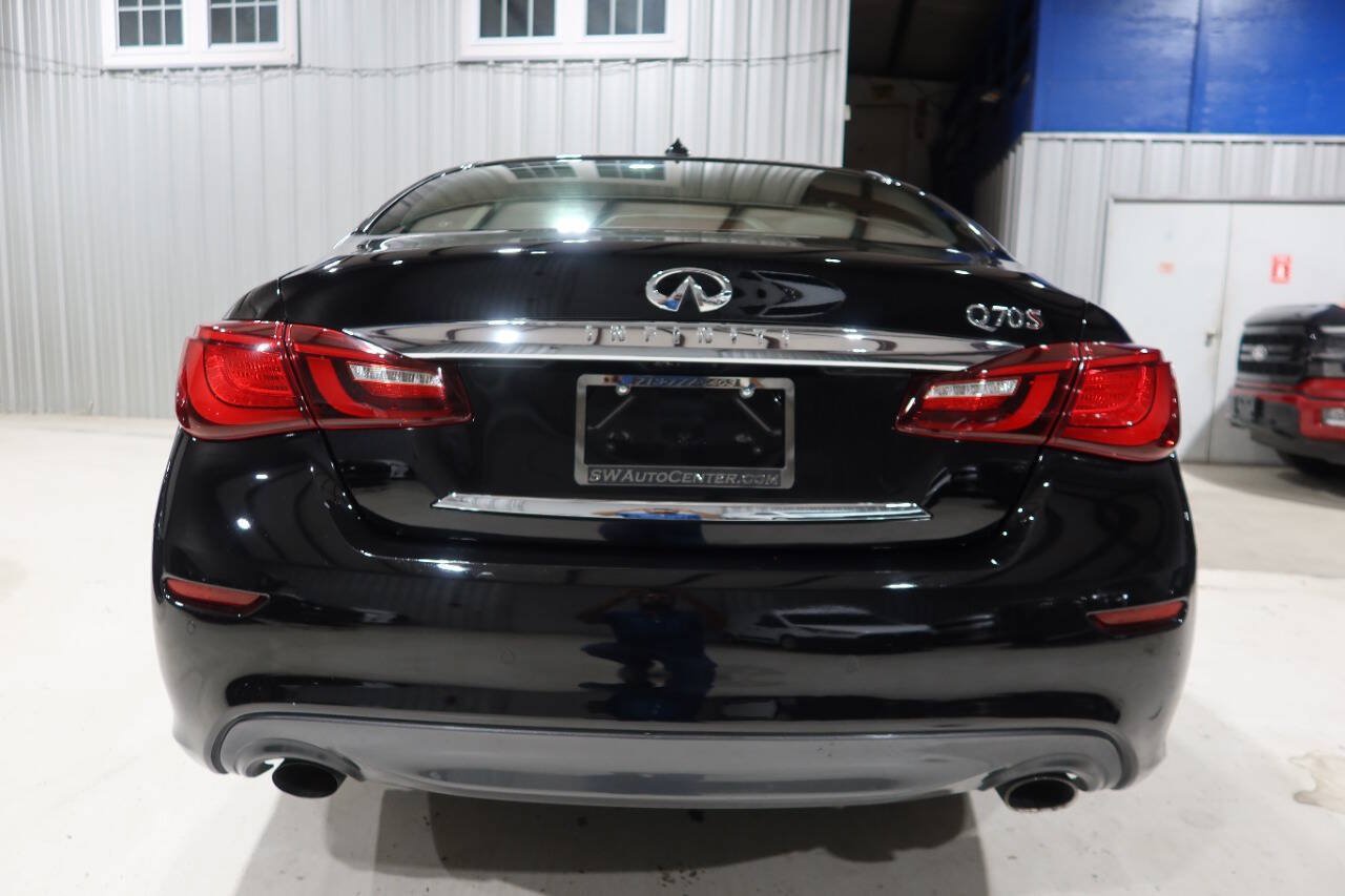 Used 2015 INFINITI Q70 3.7 w/ Sport Package RWD image 4