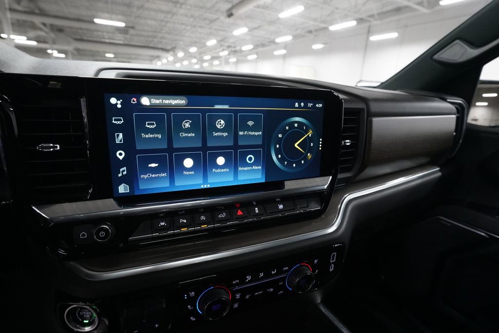 Used 2022 Chevrolet Silverado 1500 High Country w/ High Country Premium Package AWD/4WD image 6