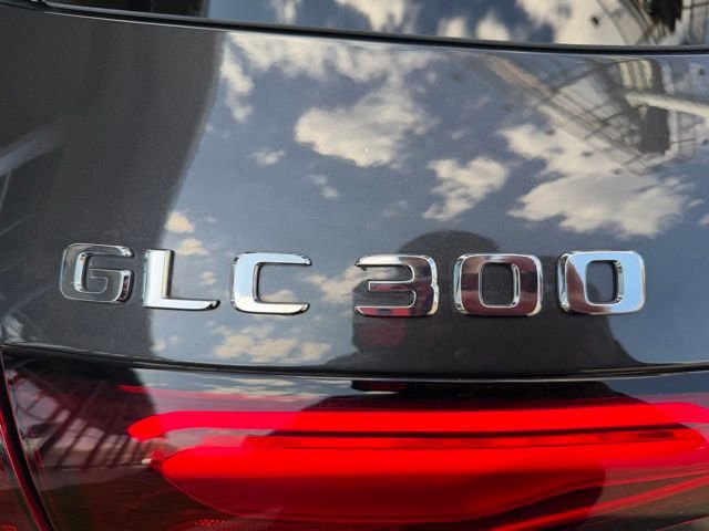 Used 2023 Mercedes-Benz GLC 300 4MATIC image 7