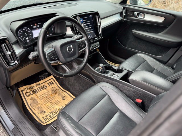 Used 2019 Volvo XC40 T5 Momentum AWD/4WD image 9