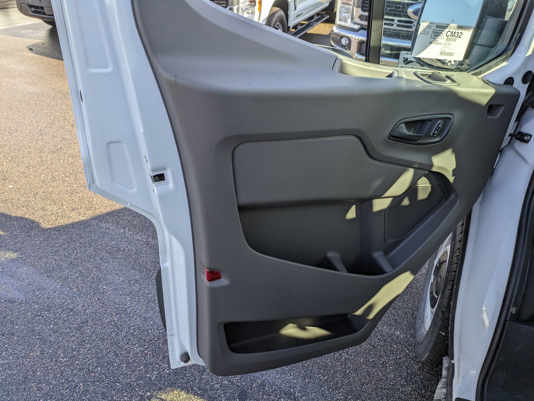 New 2025 Ford Transit 250 148 Medium Roof image 15