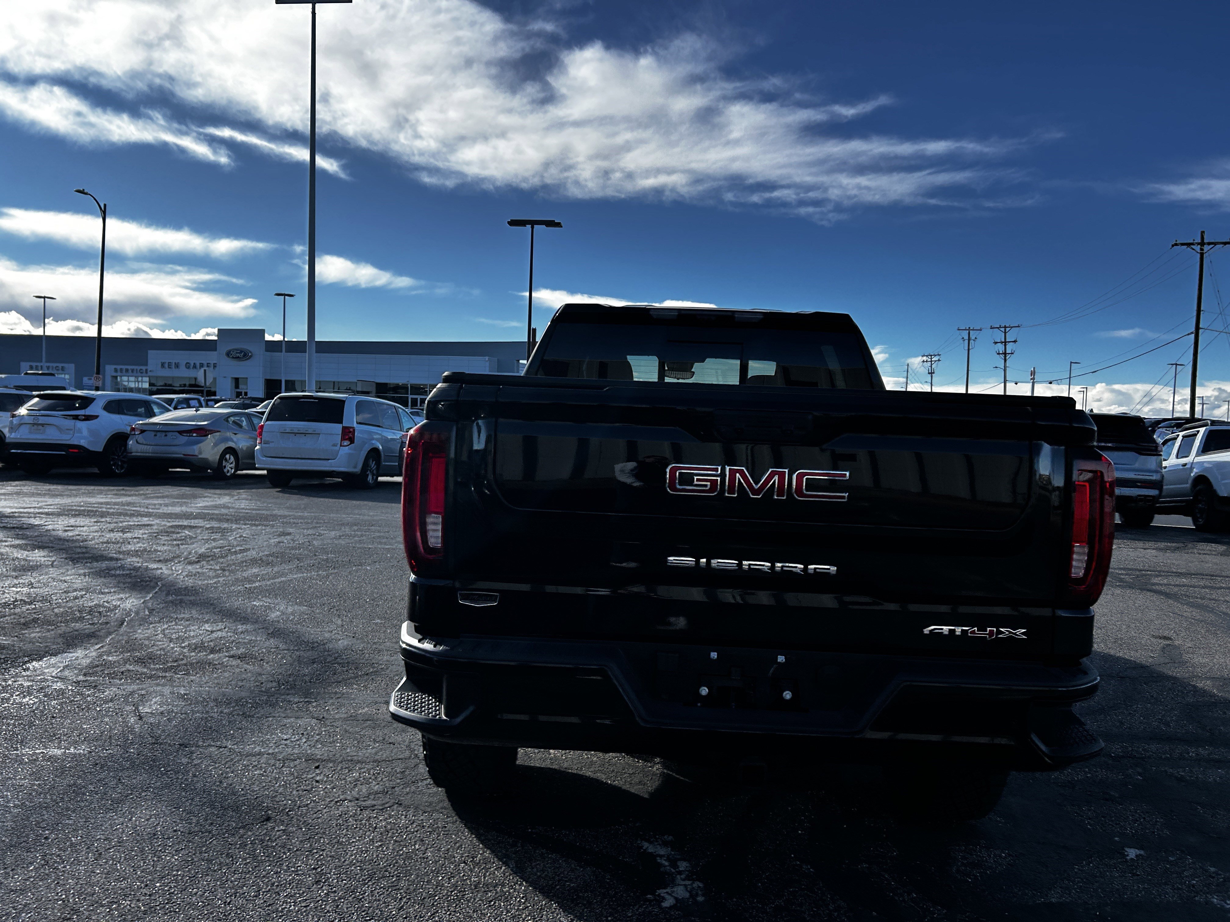Used 2025 GMC Sierra 1500 AT4X image 4