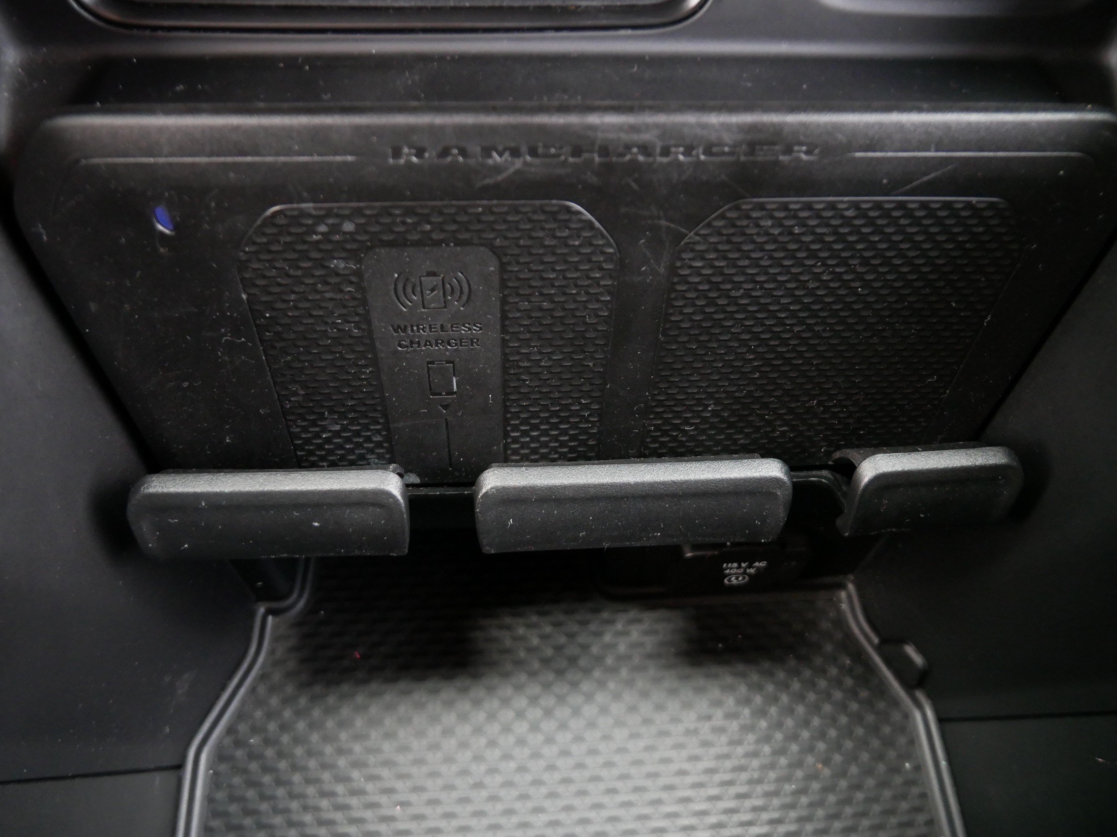 Used 2022 RAM 1500 Limited AWD/4WD image 35