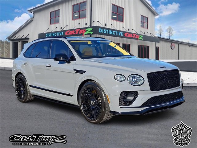 Used 2023 Bentley Bentayga image 1