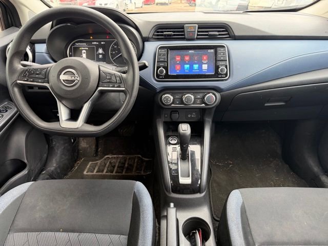 Used 2023 Nissan Versa SV image 14