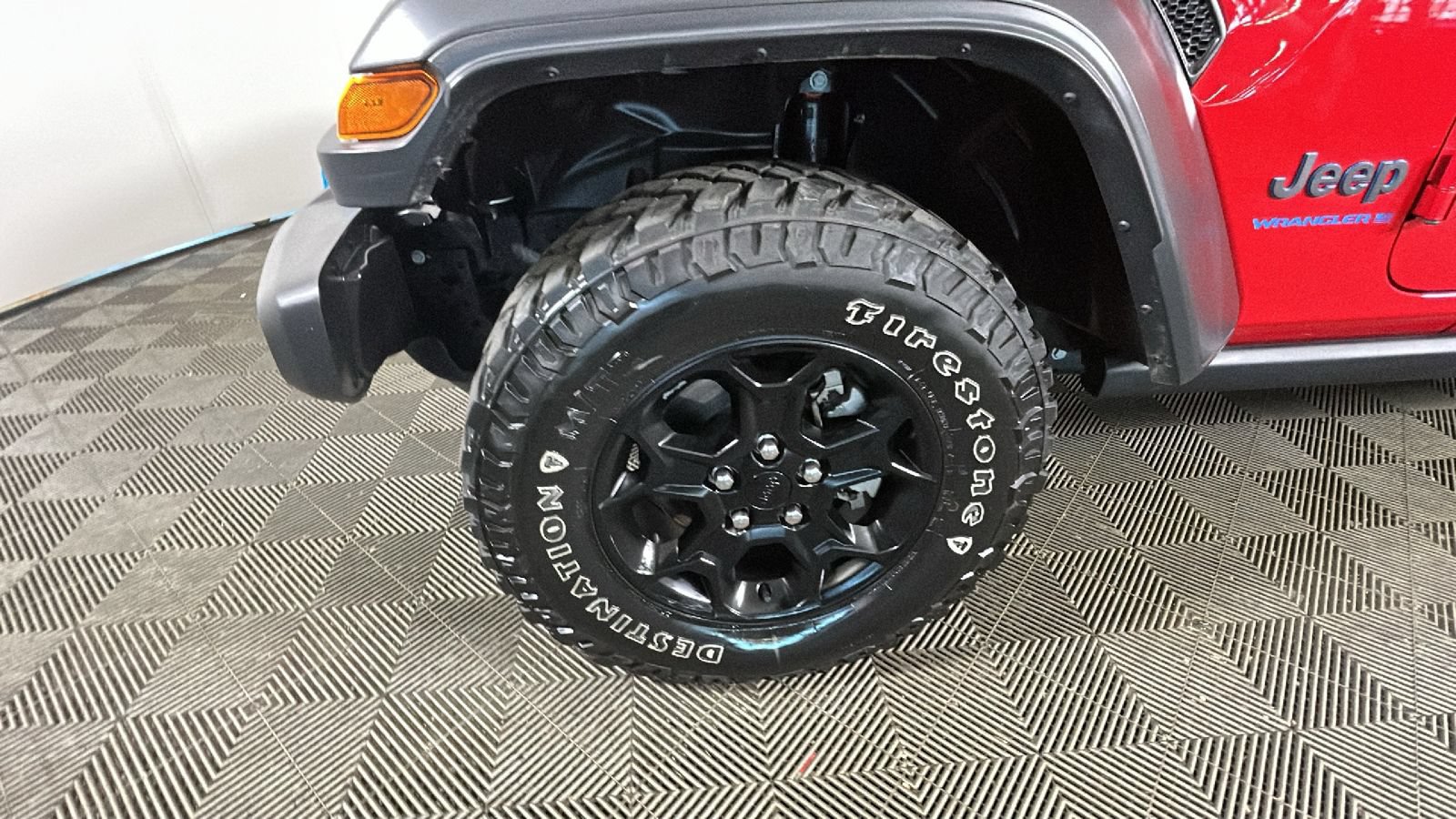 Used 2023 Jeep Wrangler Unlimited w/ Cold Weather Group AWD/4WD image 11