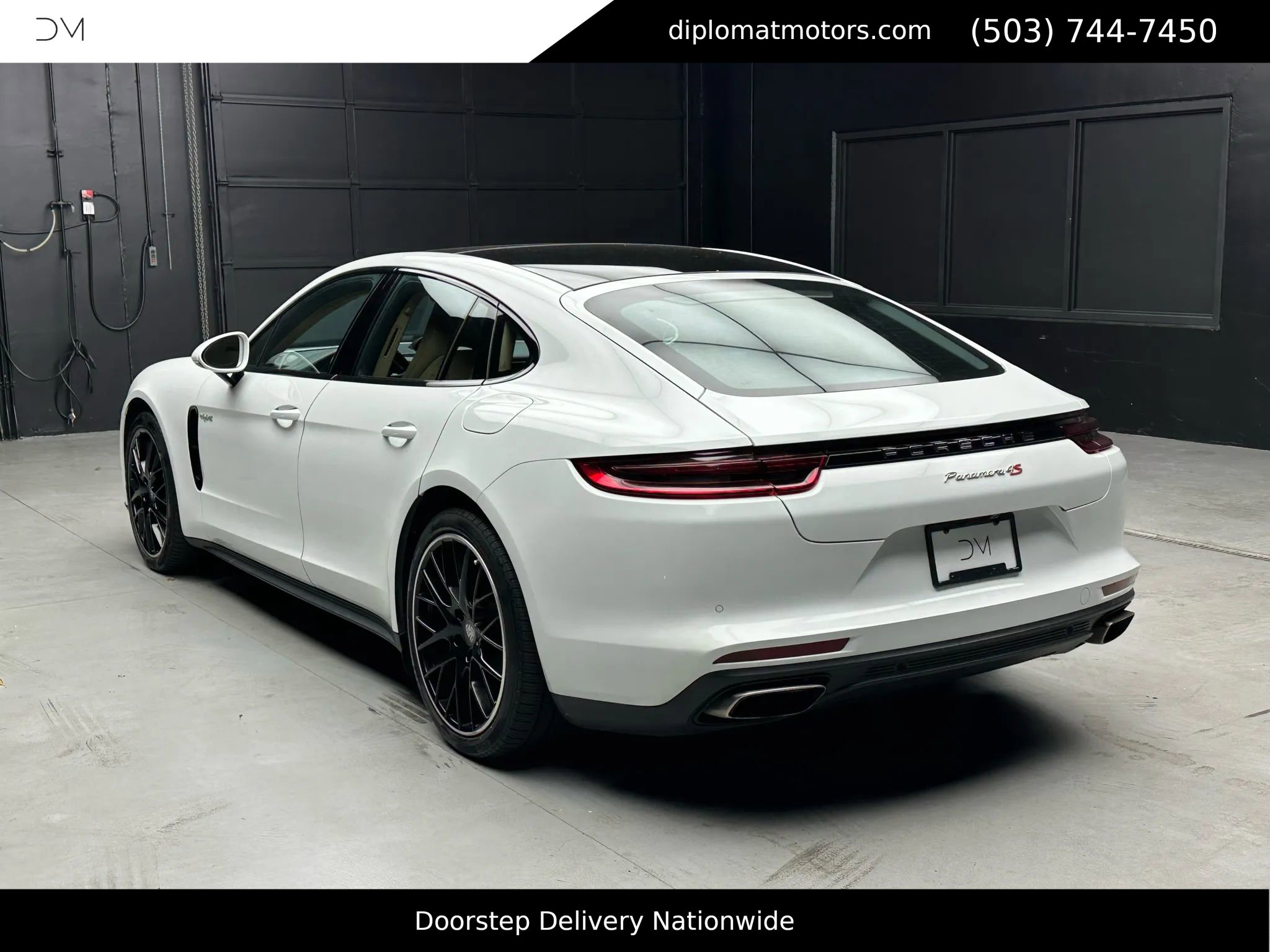 Used 2018 Porsche Panamera 4 image 4