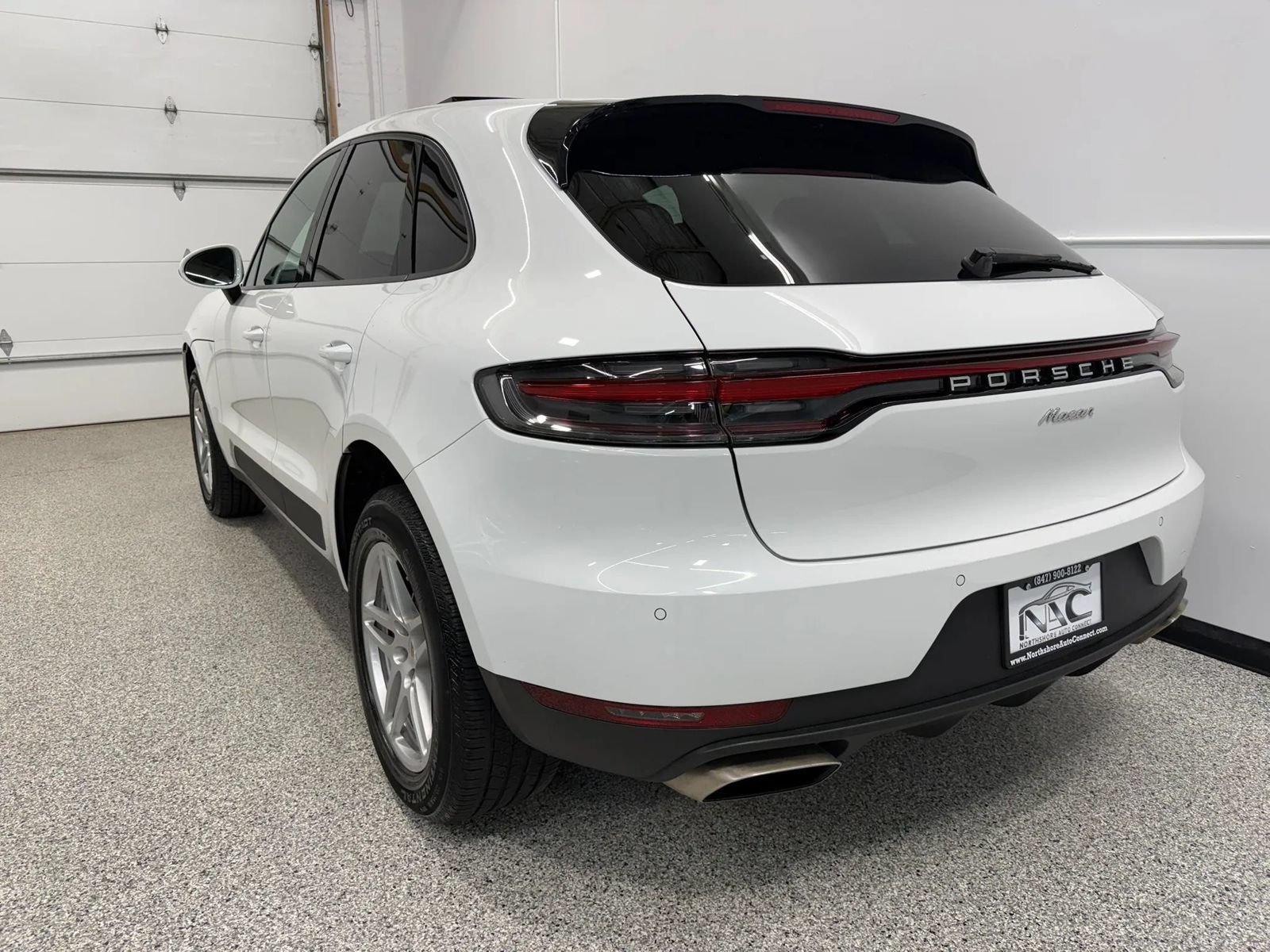 Used 2020 Porsche Macan AWD/4WD image 6