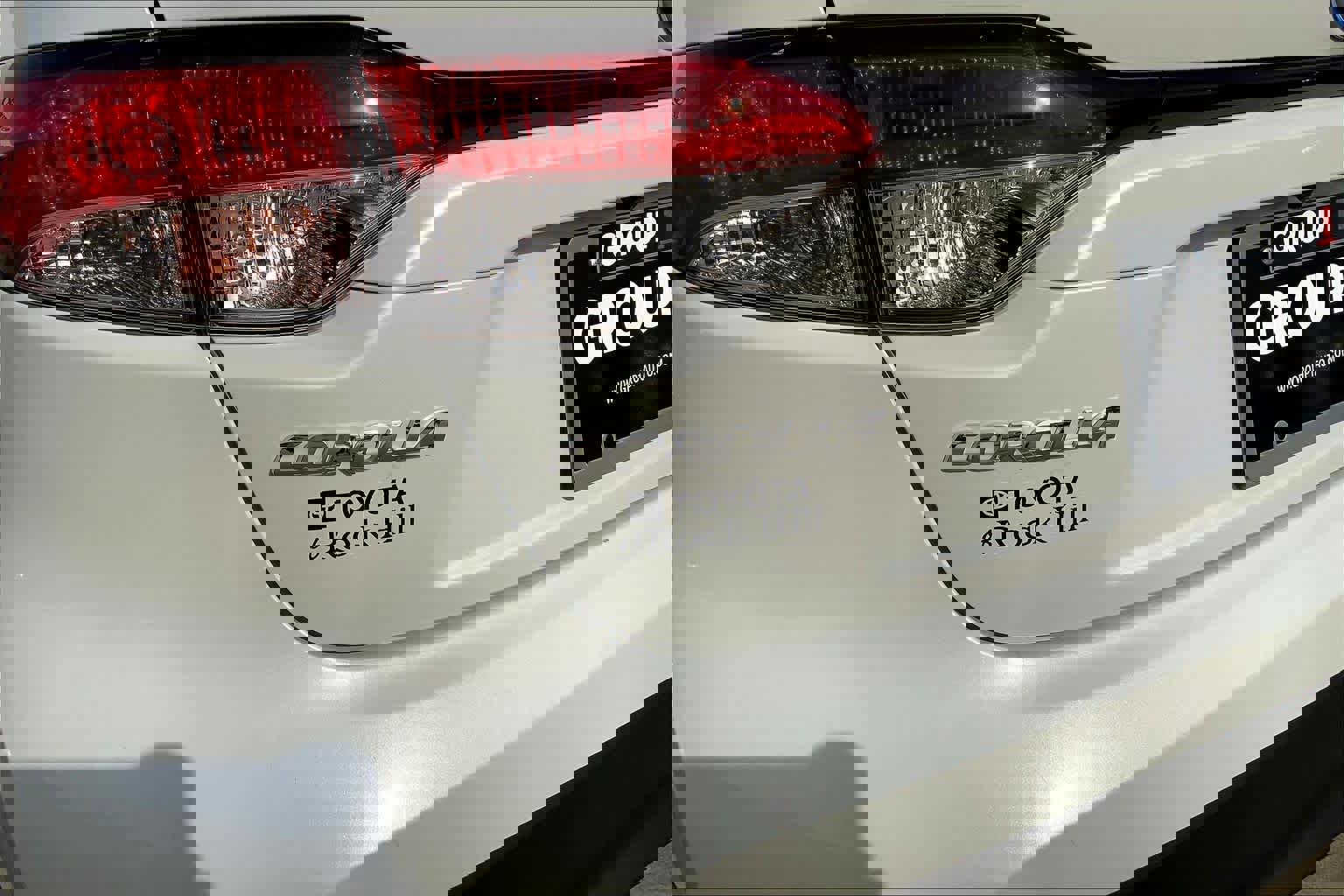 Used 2024 Toyota Corolla LE image 32