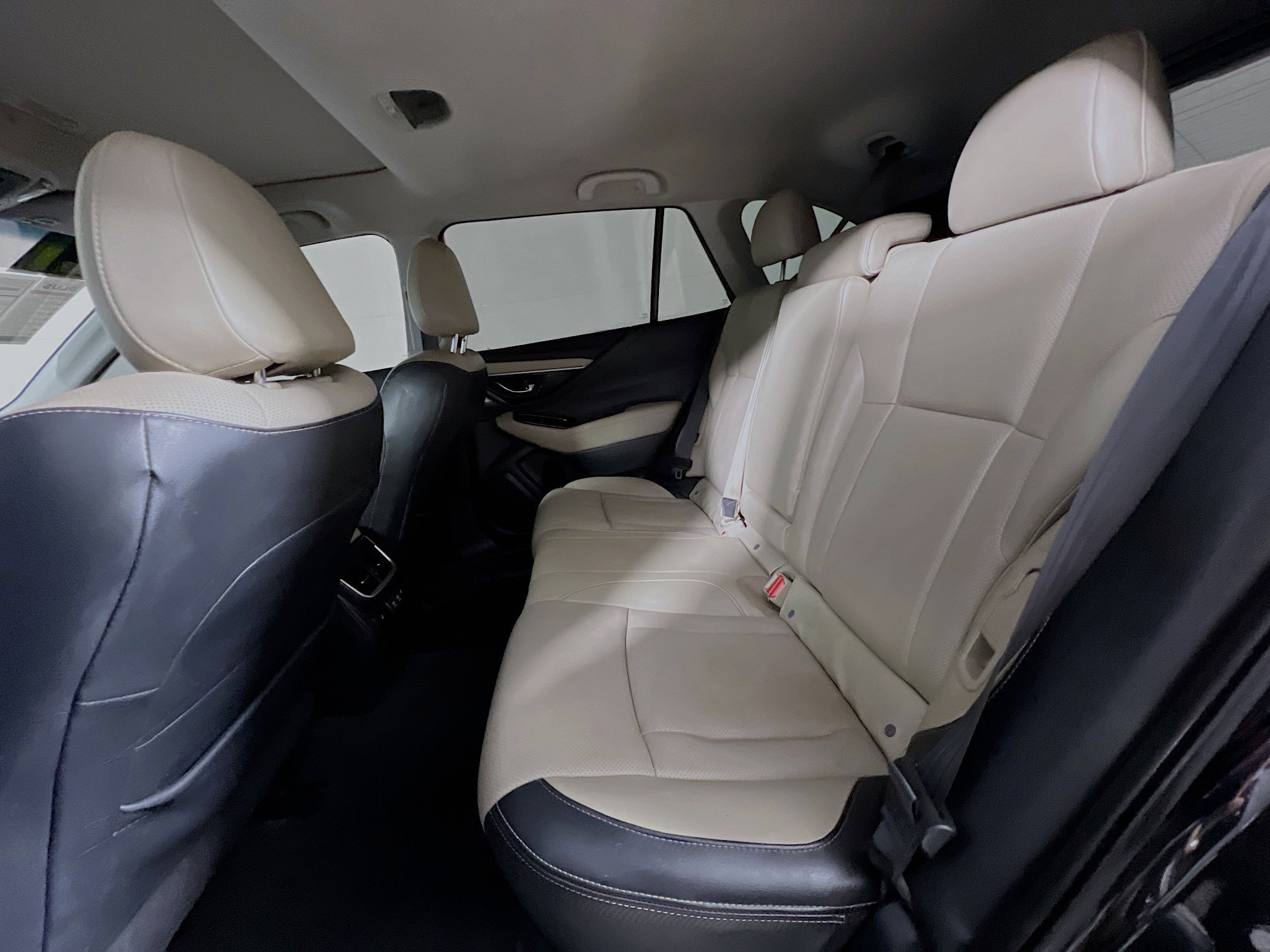 Used 2021 Subaru Outback Limited image 29