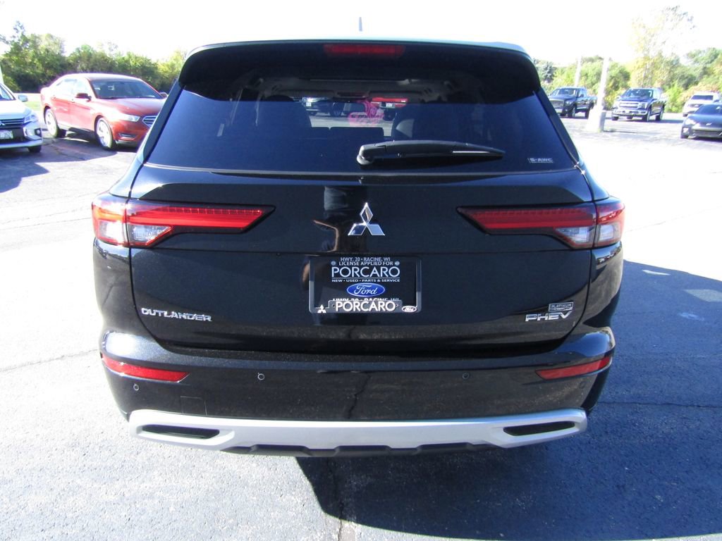 Used 2024 Mitsubishi Outlander SEL Black Edition image 6