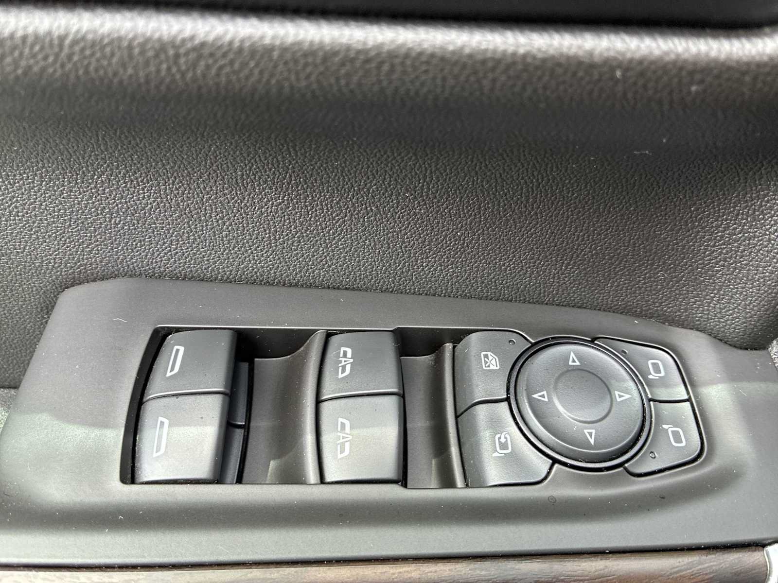 Used 2020 GMC Sierra 1500 SLT AWD/4WD image 15