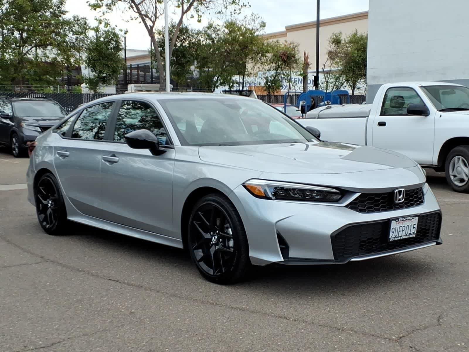 Used 2025 Honda Civic Sport image 3