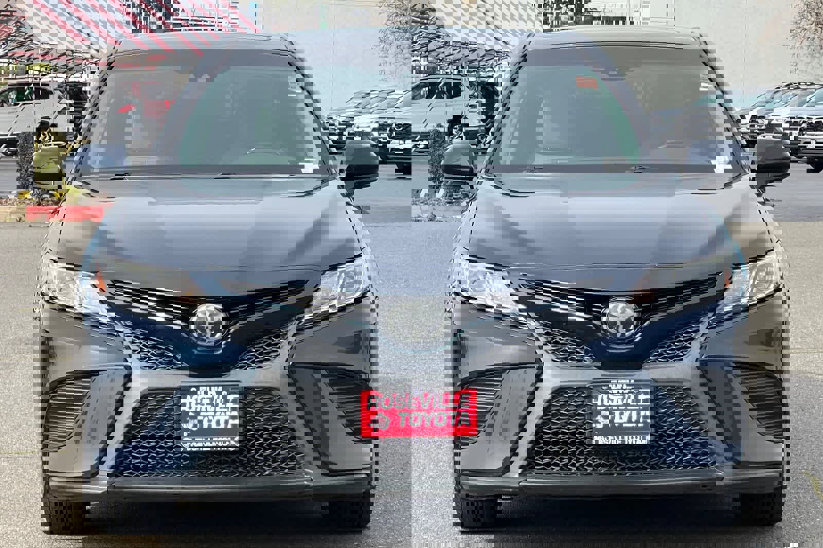 Used 2018 Toyota Camry SE image 10