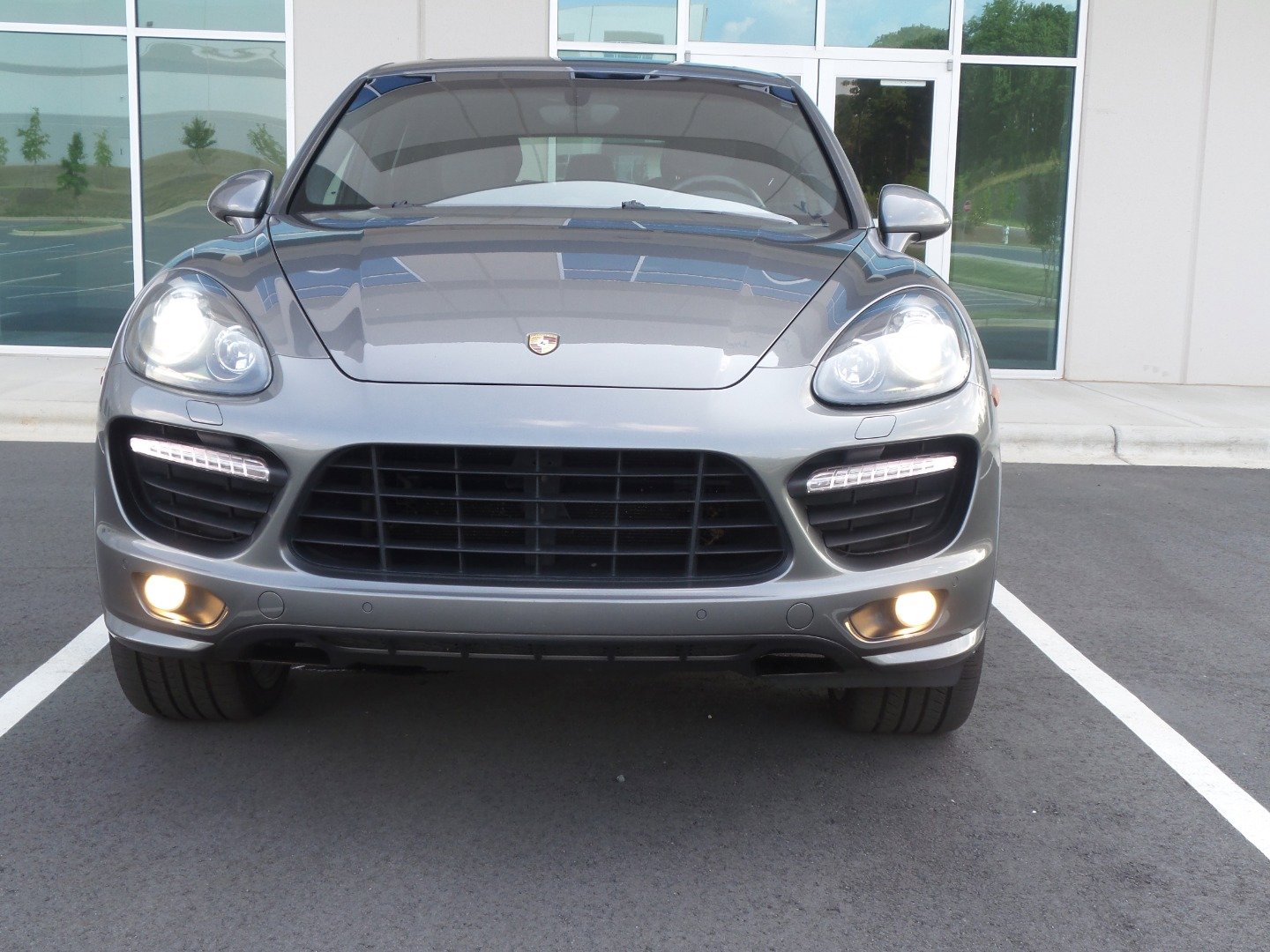 Used 2013 Porsche Cayenne GTS image 88
