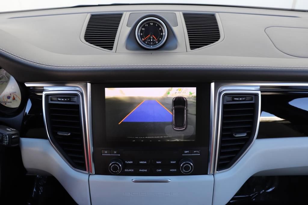 Used 2017 Porsche Macan S image 49