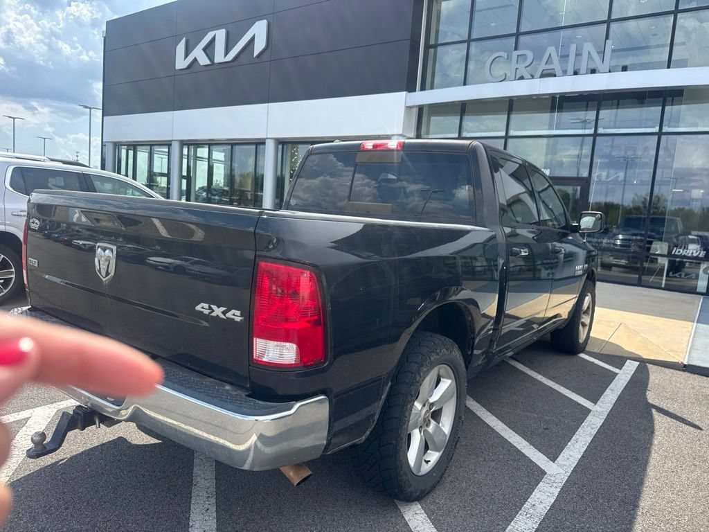 Used 2017 RAM 1500 Classic SLT AWD/4WD image 7