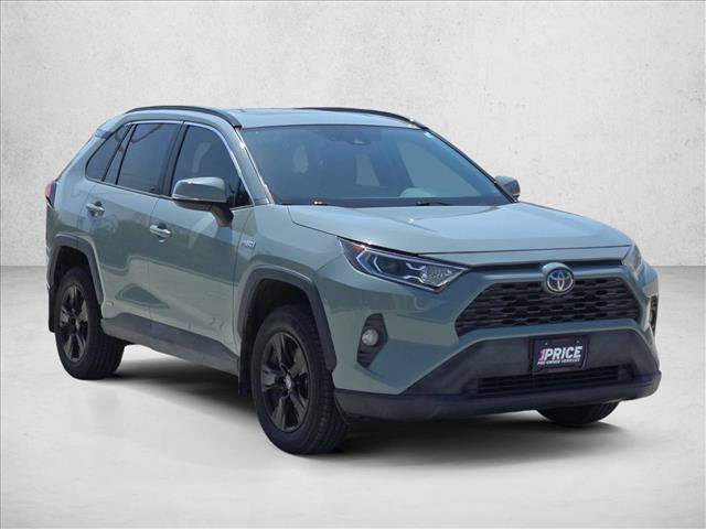 Used 2020 Toyota RAV4 XLE w/ Convenience Package AWD/4WD image 3